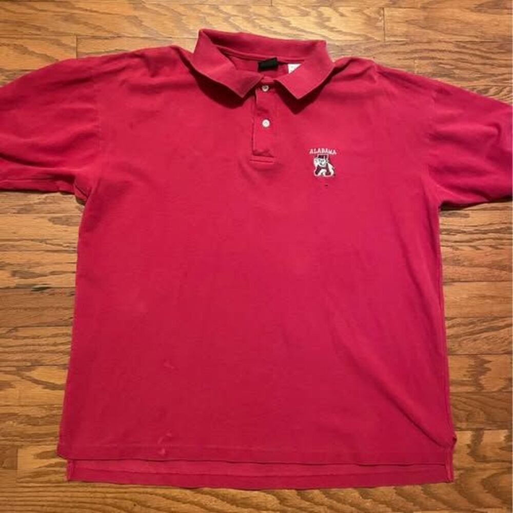 Men’s (size M )  Alabama Crimson Tide Polo Shirt with Vintage Logo
